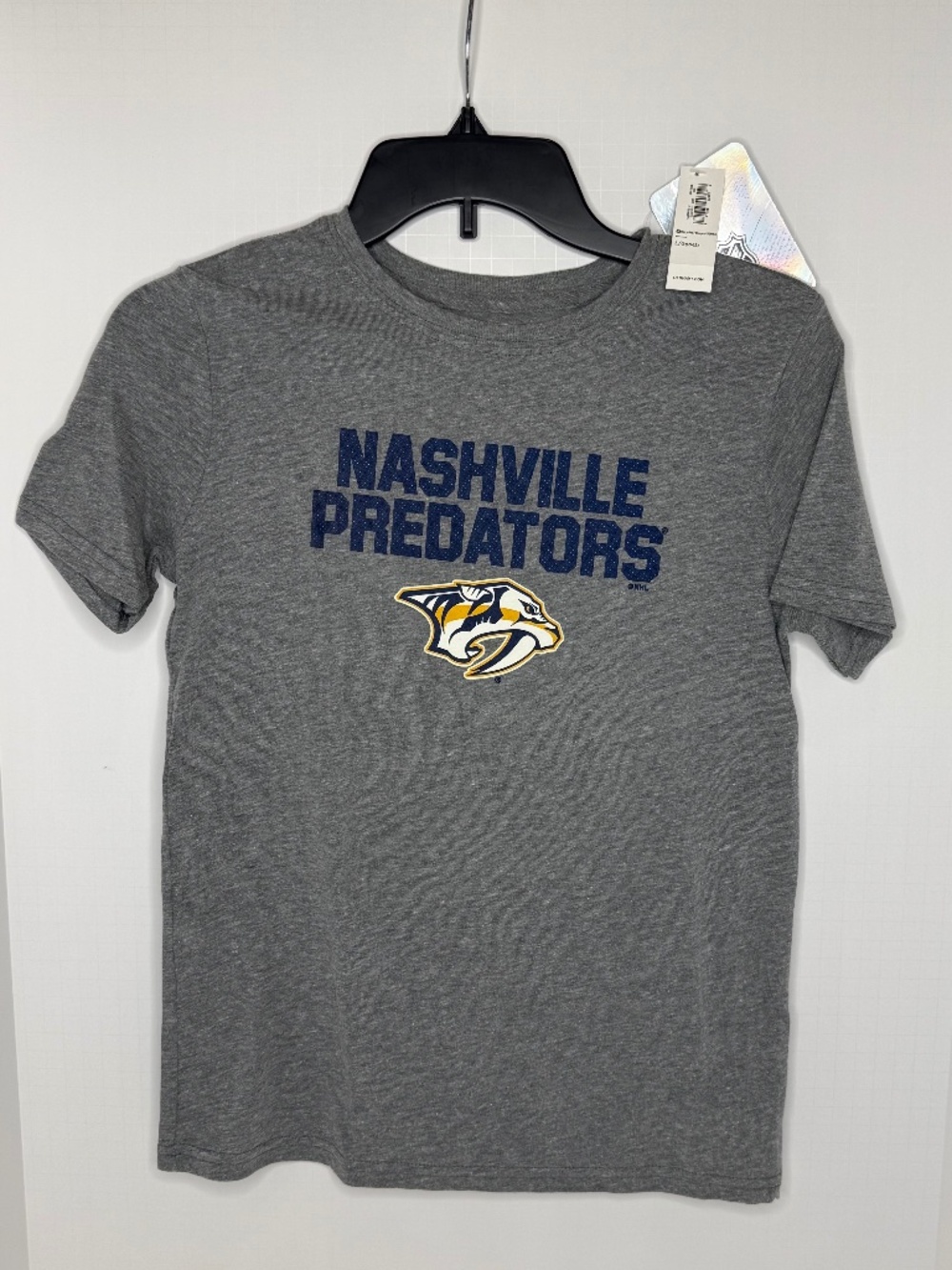 NWT Kids Old Navy Nashville Predators NHL T-Shirt Size Large